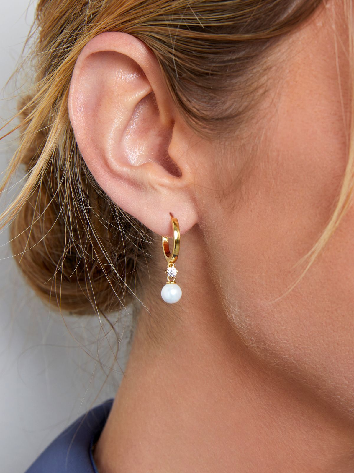 Pendientes hoop Brisa dorado - Imagen 3